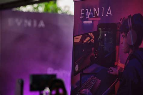 H Evnia της Philips Monitors σε ένα event στην Αθήνα - Techsmart