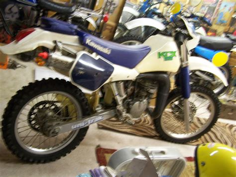 1987 Kawasaki Kdx 200 Low Hour Rare Color Ahrma Vintage Dirt Bike No