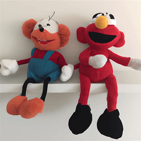 Micky Maus Und Elmo · Creative Fabrica