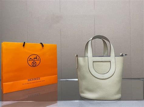 Hermes Сумка на плечо ведро - купить с доставкой по выгодным ценам в ...
