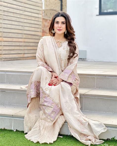 Kubra Khan S Eid Photoshoot Will Make You Love Her Even More Lens