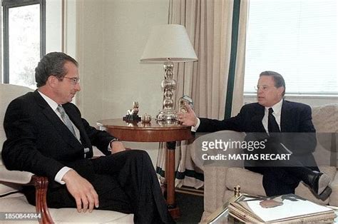 Mexican President Ernesto Zedillo speaks with Costa Rican... News Photo ...