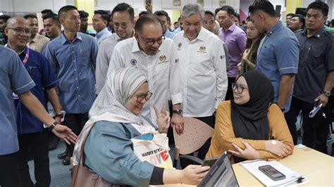 PM Umum Peruntukan Tambahan RM200 Juta Untuk Perkasa TVET PM X