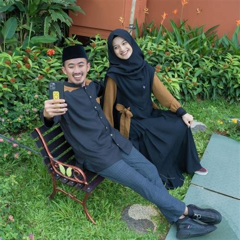 Potret Baby Bump Jihan Salsabila Istri Ustaz Syam Elmarusy