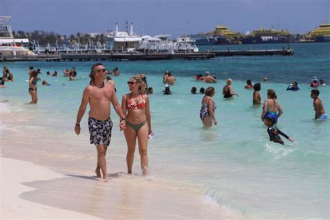 Piden A Vacacionistas De Isla Mujeres Extremar Precauciones Por Surada