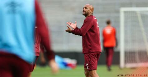 No Penúltimo Treino Antes De Pegar O Fluminense Athletico Pr Faz