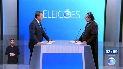 Debate Na Globo Padre Kelmon Pergunta A Bolsonaro Sobre Aux Lio Brasil