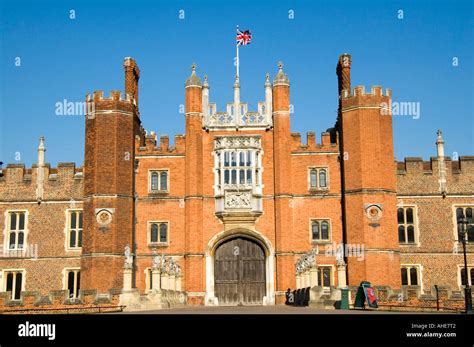 Hampton Court Palace Surrey England Uk Stock Photo Alamy