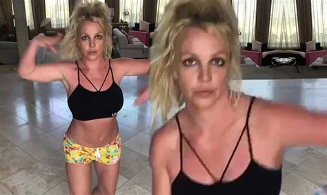 Britney Spears Flaunts Toned Midriff In Sports Bra And Tiny Shorts As