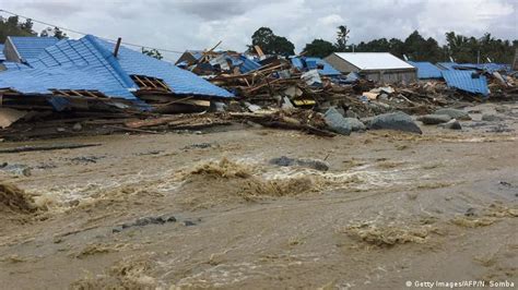 Kumpulan Foto Bencana Banjir Dan Longsor Di Sentani Papua Semua