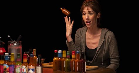 Hot Ones en streaming direct et replay sur CANAL myCANAL Polynésie Française