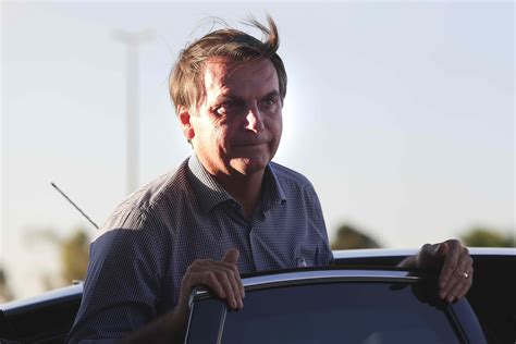 Bolsonaro Sanciona PL Que Libera Posse De Arma Em Toda A Propriedade Rural