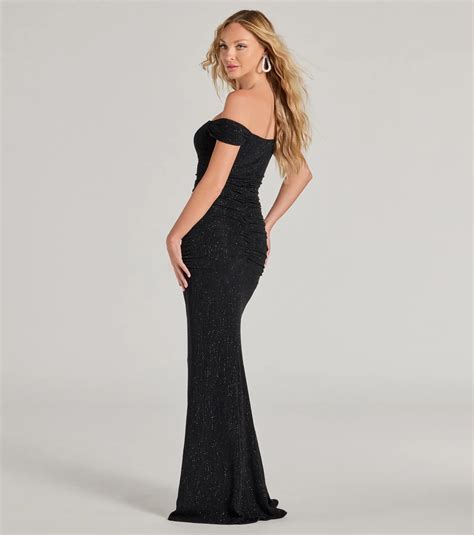 Elegant Off The Shoulder Dresses & Windsor