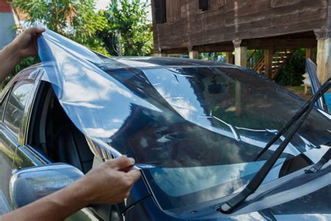 Vidro Fume Para Carros - Janela Com Vidro Fumê Ilustrações Banco de Imagens e Fotos de Stock ...