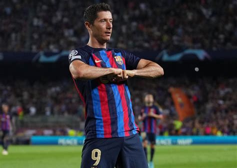 Lewandowski Passes 600 Goals In Barcelonas Big Win Over Villarreal