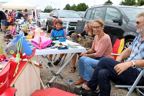 Tausende Besucher Beim Volksfreund Kinderflohmarkt In Trier