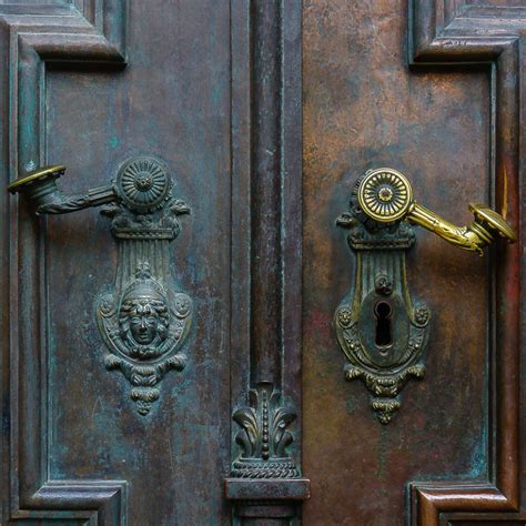 45 Stunning And Unique Door Handle Ideas For Your Stylish Homes Blurmark