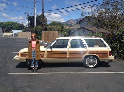 Emily Browning Naked Photos TheFappening