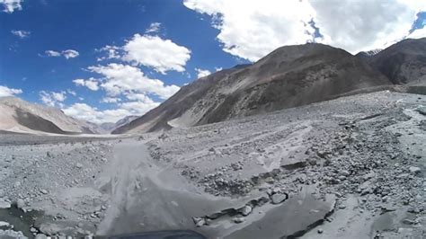 Driving Through Shyok River Crossing From Nubra To Pangong Ladakh 360