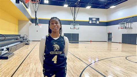 Watch Off The Court With The Hot Springs Lady Trojans Kyabra Lomax