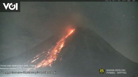 Penampakan Lava Pijar Gunung Merapi Malam Ini