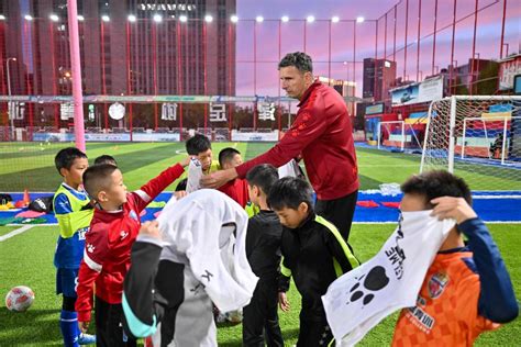 Foreign Football Coach In Tianjin Xinhua