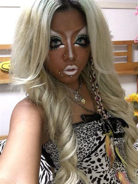 Pin by Fokoyobas on Desenho moda | Gyaru fashion, Gyaru makeup, Gyaru