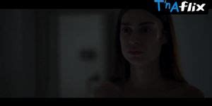 Thaila Ayala Lesbian Scene In Inverno Tnaflix