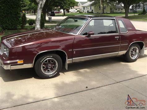 1984 Olds Cutlass Supreme Brougham Coupe 5 0 V 8 4bbl T Top