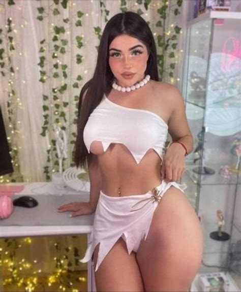 What S The Name Of This Gorgeous Brunette Reply Namethatporn