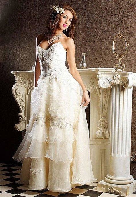 Bichelle S Blog White Corset Wedding Dress