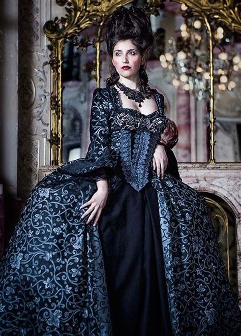 Pin On Baroque Fashion Victorian Fashion Women Rococo Fashion