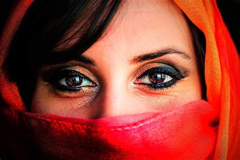 Woman Wearing Orange And Red Hijab Veil Stock Graphy Hijab Girl Eyes