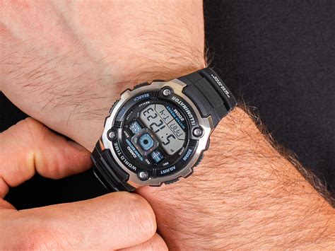 Casio AE-2000W-1AVEF - Zegarek.net