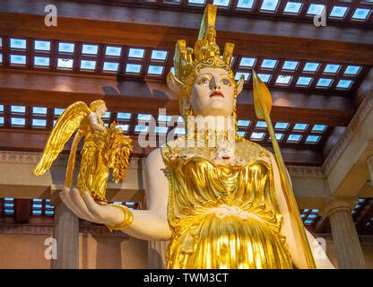 Riproduzione Della Statua Di Athena Parthenos Al Partenone Di Nashville