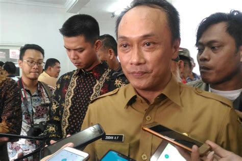 Dukcapil Pastikan Lee In Wong Yang Vaksin Pakai NIK Warga Bekasi Adalah WNA