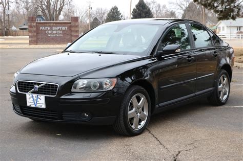 2006 Volvo S40 T5 | Victory Motors of Colorado