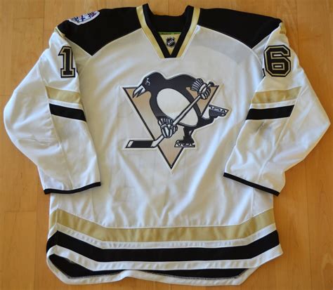 2014 Pittsburgh Penguins Stadium Series Second Period Game Worn Jerseys ...