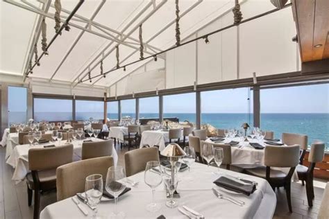 Malibu Lower Terrace at Mastro's Ocean Club Malibu - Restaurant in in ...