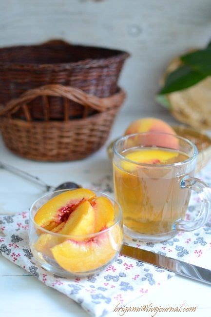 Зелёный чай с персиками