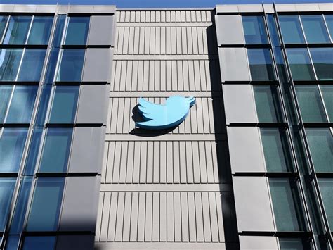 Twitter Sued A 1 9 Million Bill That Consulting Firm Innisfree M A