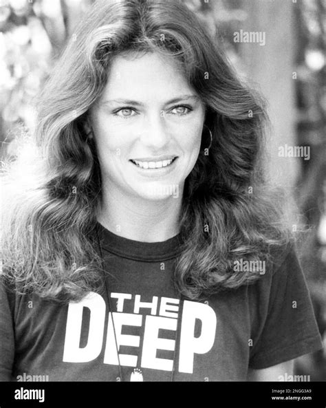 The Deep 1977 Jacqueline Bisset Banque Dimages Noir Et Blanc Alamy