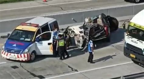 Tragedi Maut Di Tol Semarang Batang Empat Nyawa Melayang Di Km