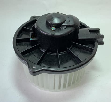 8710302080 МОТОРЧИК ВЕНТИЛЯТОРА РАДИАТОРА TOYOTA AVENSIS (03-08 ...