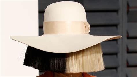 Sia Posts Her Own Nude Photo After Learning Scammers Are Trying To Sell It Allure