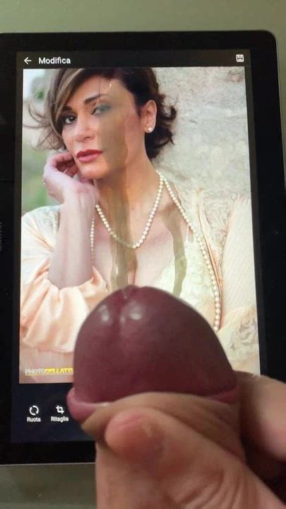 Le Tettone Di Anna Rita Del Piano Le Sborro Tutte English Gay Man Porn XHamster