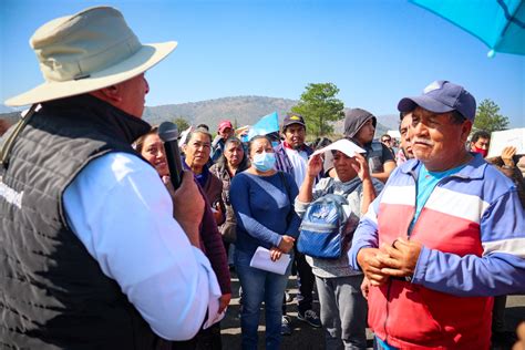 Gobierno de Tepeji entrega más de 350 toneladas de cemento para el