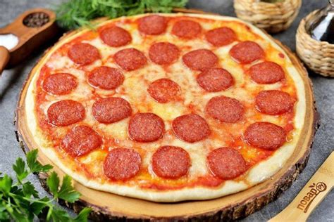 Create Meme Pepperoni Pepperoni Pizza Neapolitan Pepperoni Pizza