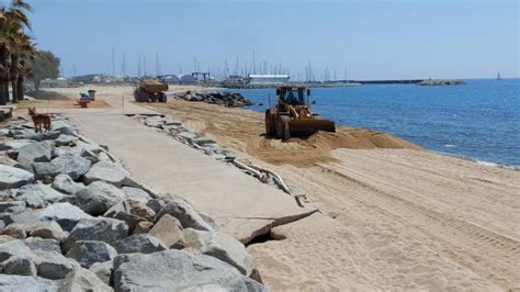 Comienza El Trasvase De Arena En Las Playas Del Centro De Premi De Mar