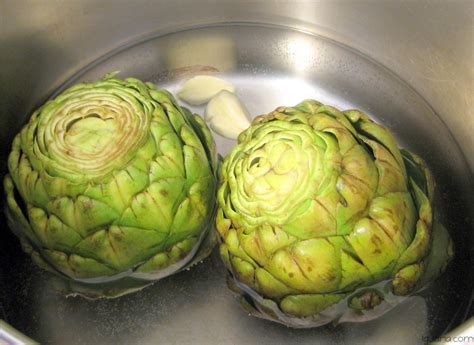 Como Preparar uma Alcachofra Iguaria Receita e Culinária